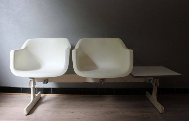 Chaises sur barre 1