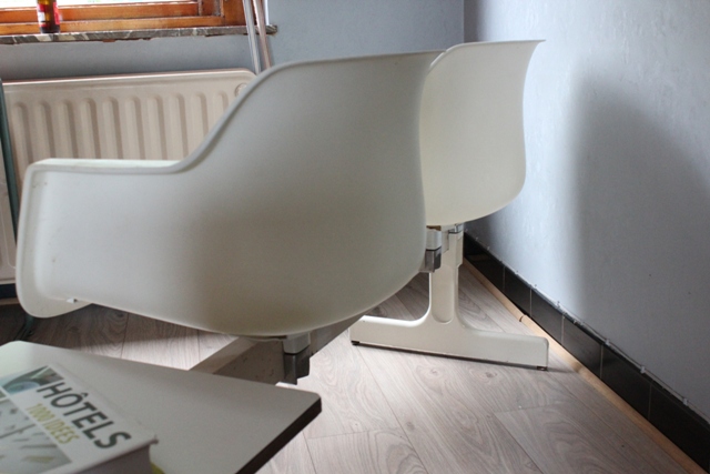 Chaises sur barre 7